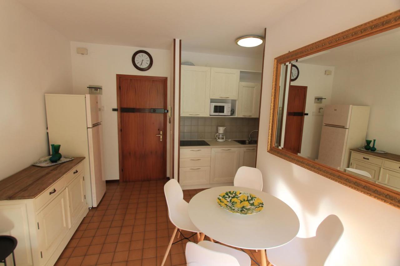 Flat Bibione Appartement Buitenkant foto